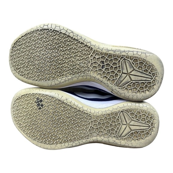 Nike Purple and White Athletic Shoes - Picture 8 of 14